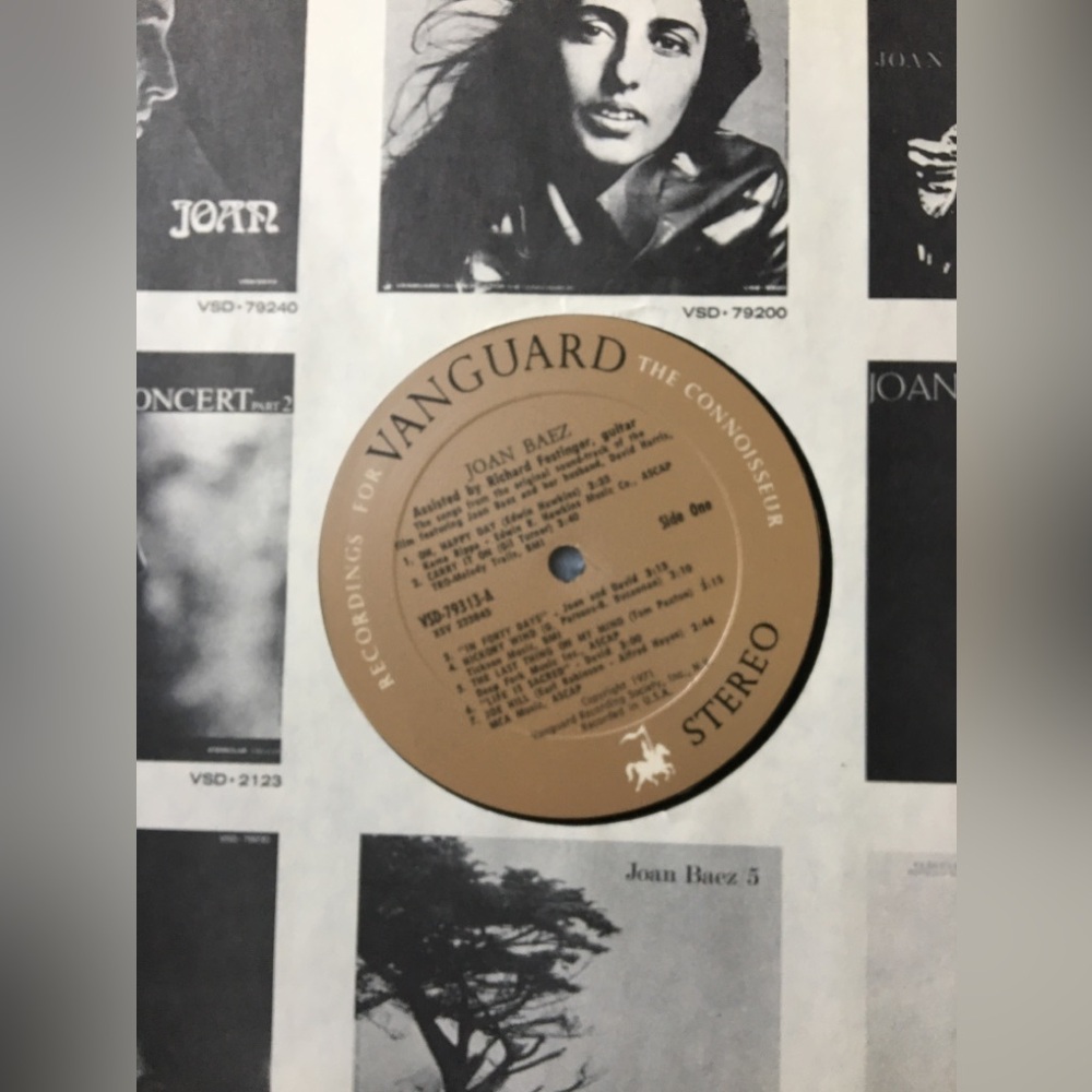 Joan Baez 'Carry It On' Soundtrack Album, featuring Bob Dylan and others 😎🎙🎼 - Picture 7 of 16
